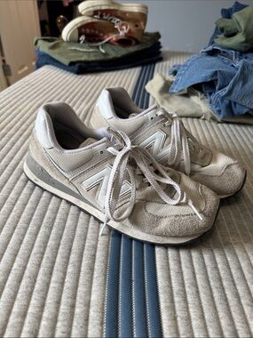 New Balance 574 size 9.5 W